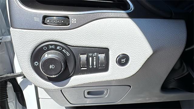 used 2021 Jeep Cherokee car, priced at $22,308