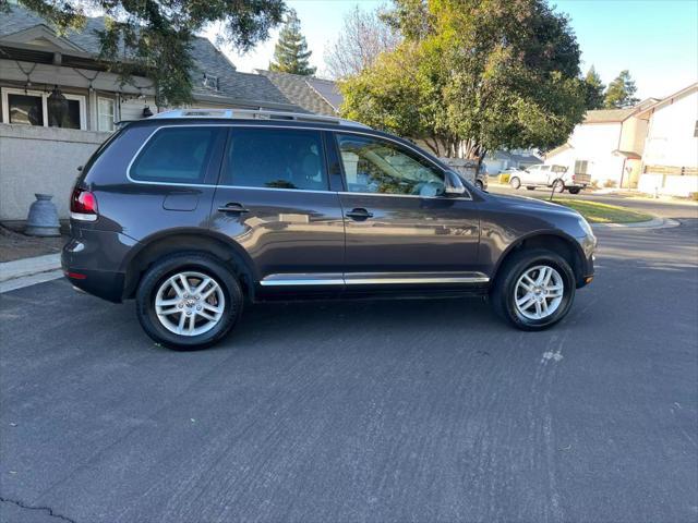 used 2008 Volkswagen Touareg 2 car, priced at $5,999