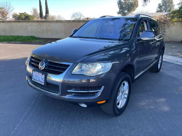 used 2008 Volkswagen Touareg 2 car, priced at $5,999