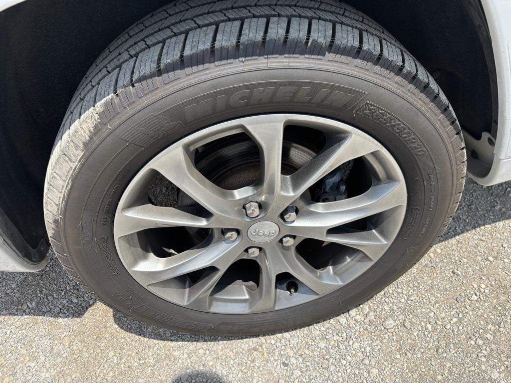 used 2021 Jeep Grand Cherokee car, priced at $28,600