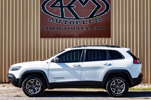 used 2019 Jeep Cherokee car, priced at $19,900