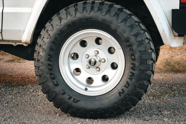 used 1992 Jeep Comanche car, priced at $15,900