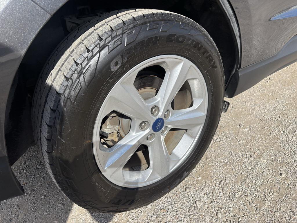 used 2020 Ford Edge car, priced at $15,900