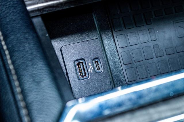 used 2021 Ford Expedition car, priced at $38,900