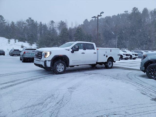 new 2024 GMC Sierra 2500 car, priced at $68,148