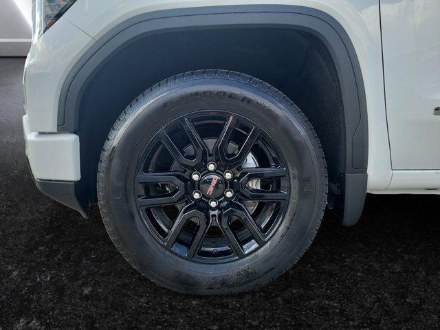 new 2026 GMC Sierra 1500 car, priced at $44,075