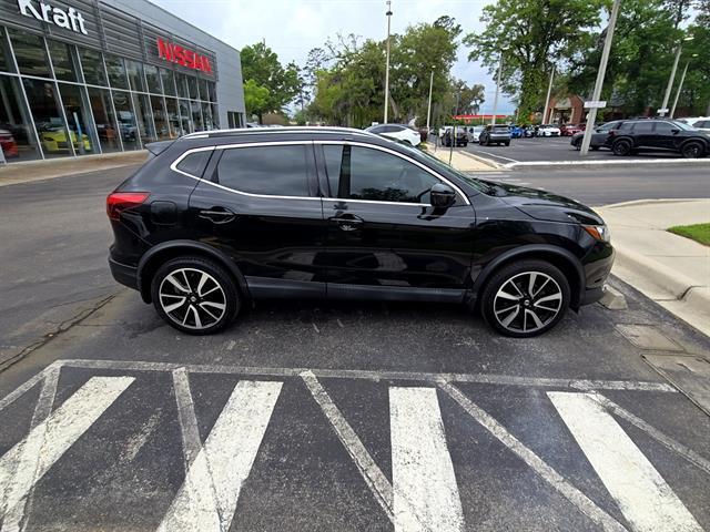 used 2018 Nissan Rogue Sport car, priced at $15,989