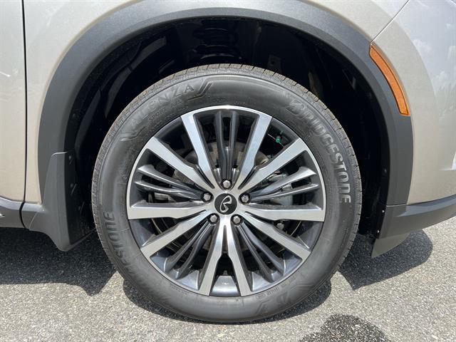 new 2025 INFINITI QX60 car, priced at $65,456