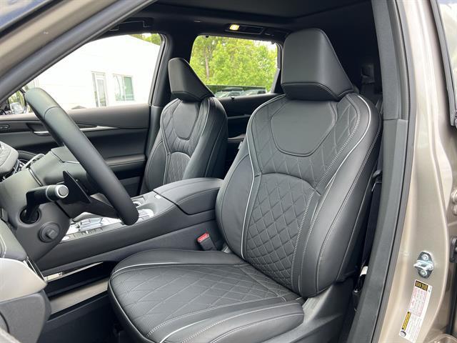 new 2025 INFINITI QX60 car, priced at $65,456
