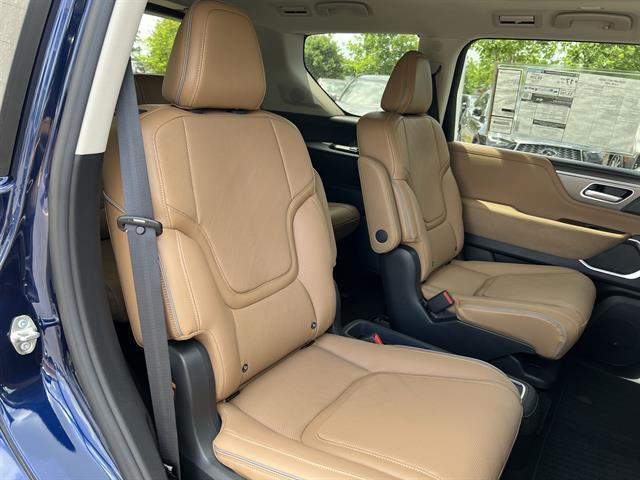 new 2025 INFINITI QX80 car, priced at $87,999