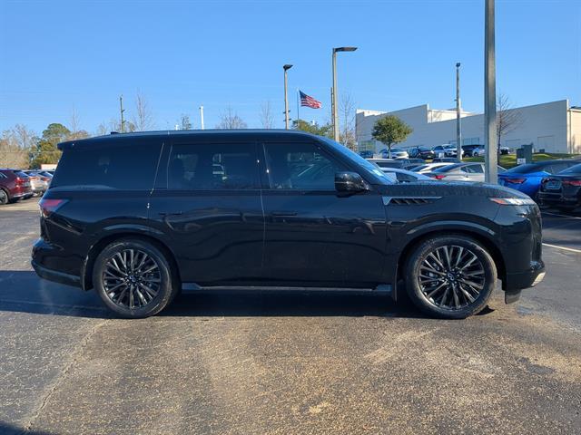 new 2025 INFINITI QX80 car, priced at $114,870