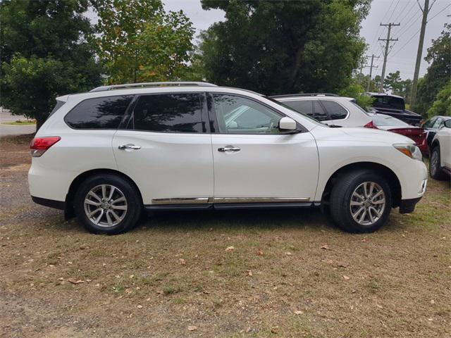 used 2015 Nissan Pathfinder car, priced at $11,990