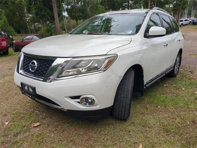 used 2015 Nissan Pathfinder car, priced at $11,990