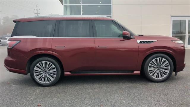 new 2025 INFINITI QX80 car, priced at $102,640