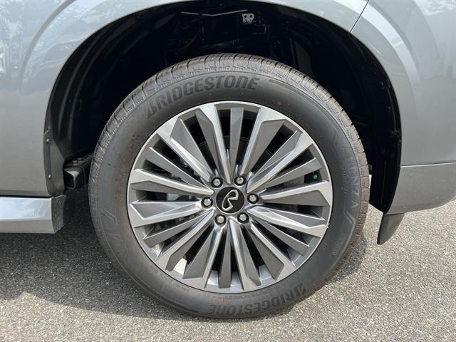 new 2025 INFINITI QX80 car, priced at $97,531