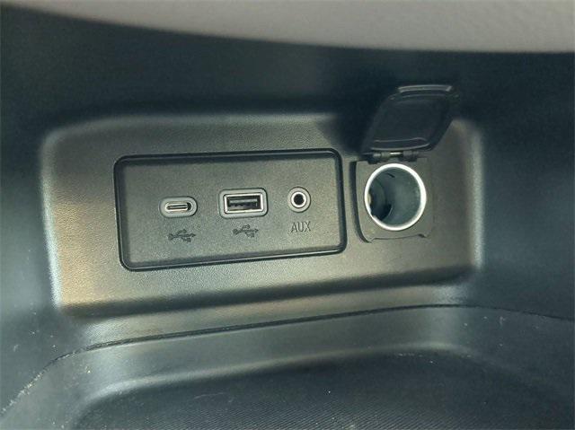 used 2020 Chevrolet Equinox car, priced at $13,690