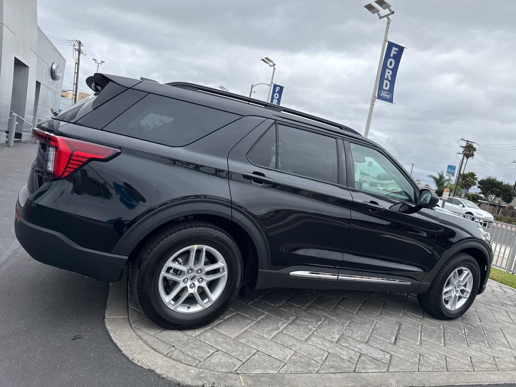 new 2025 Ford Explorer car, priced at $42,145