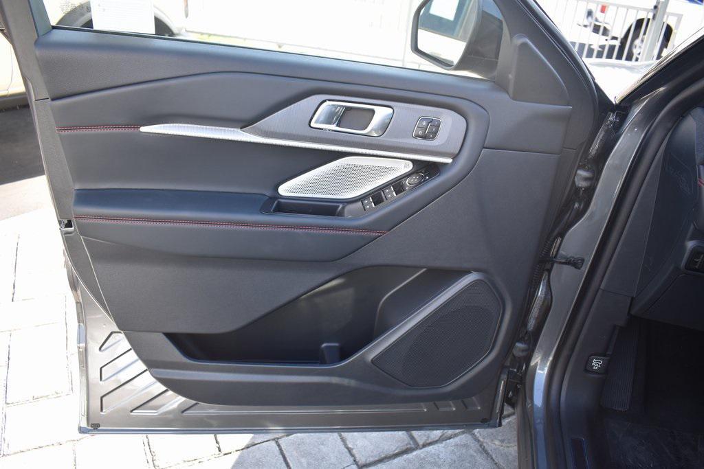 new 2025 Ford Explorer car, priced at $61,860