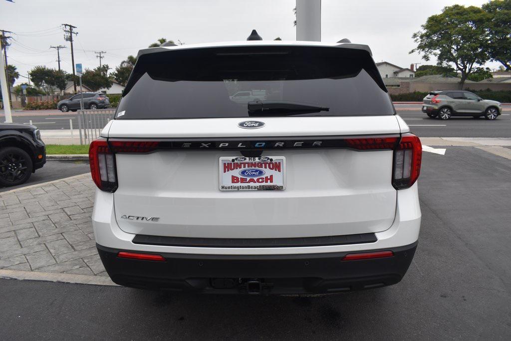 new 2025 Ford Explorer car, priced at $42,575