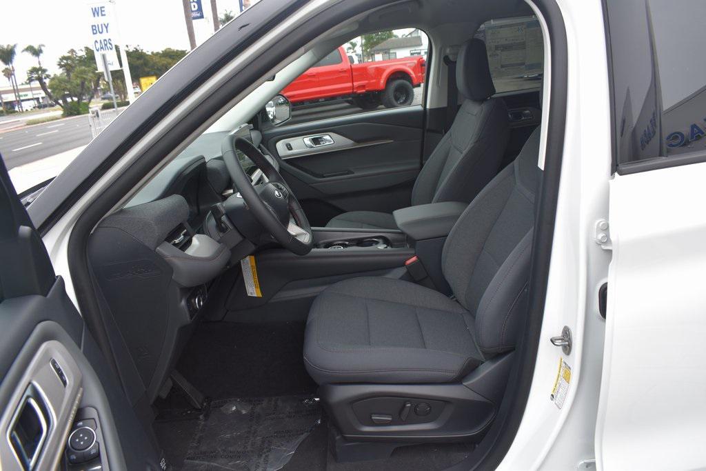 new 2025 Ford Explorer car, priced at $42,575
