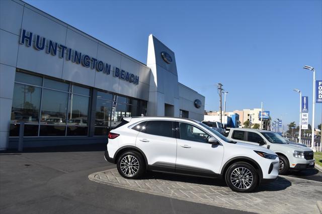 new 2025 Ford Escape car, priced at $44,425