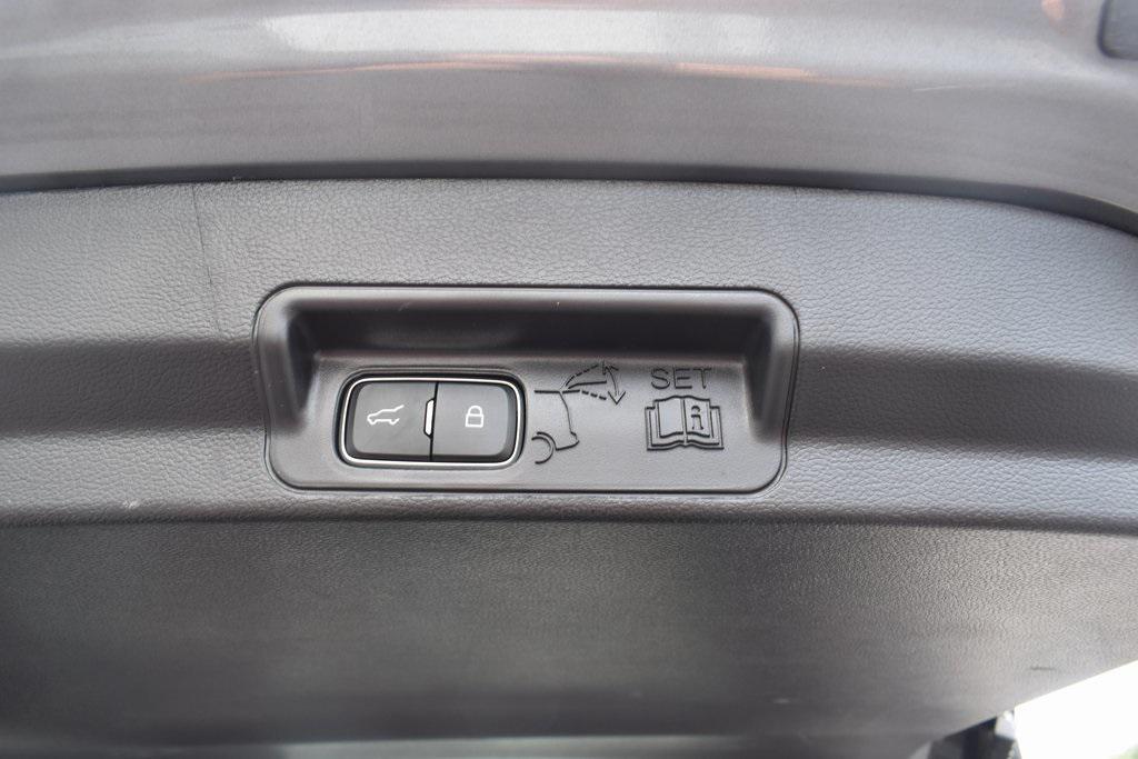 used 2022 Ford Explorer car, priced at $29,490
