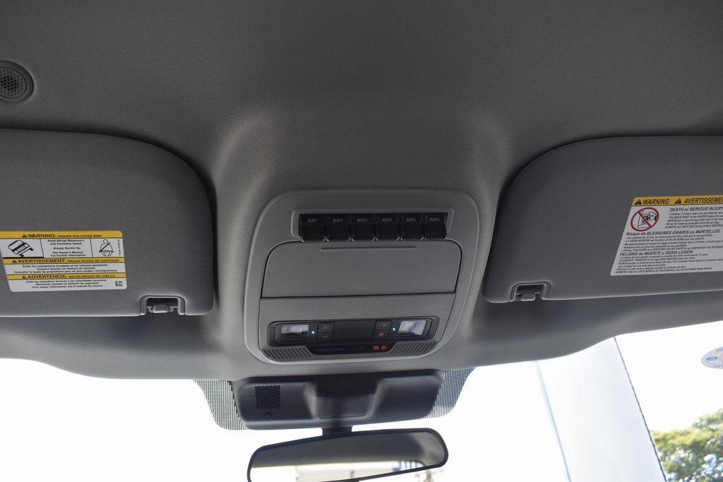 new 2025 Ford F-250 car, priced at $70,770