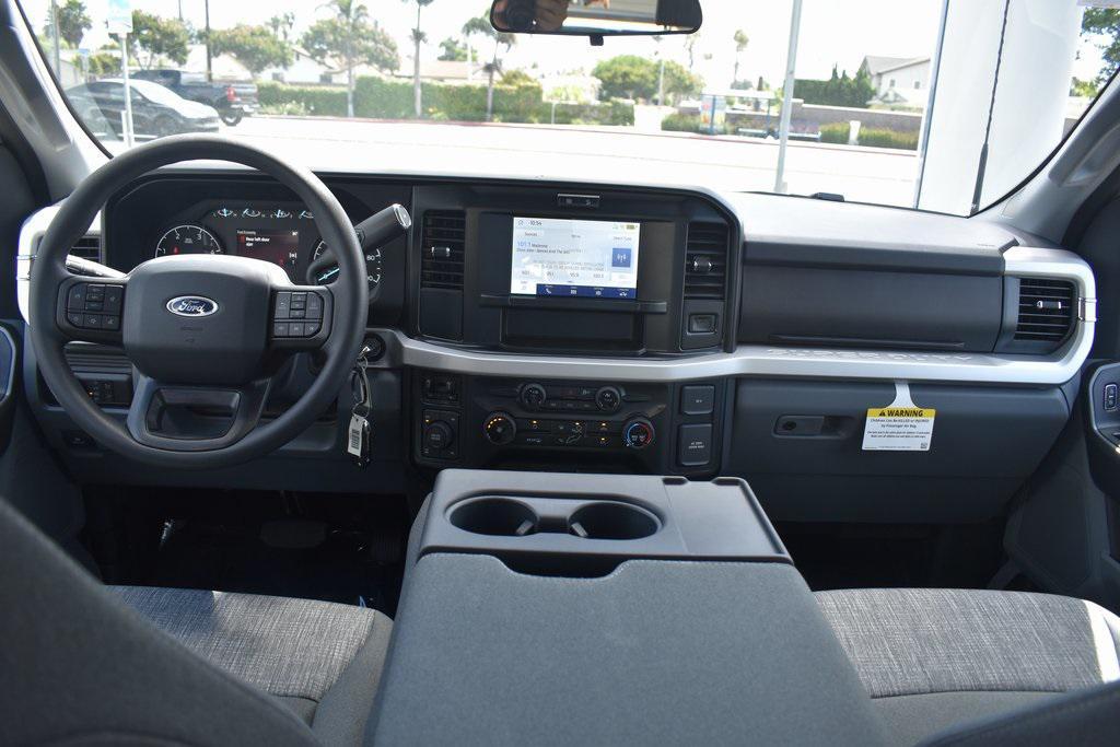 new 2025 Ford F-250 car, priced at $70,770