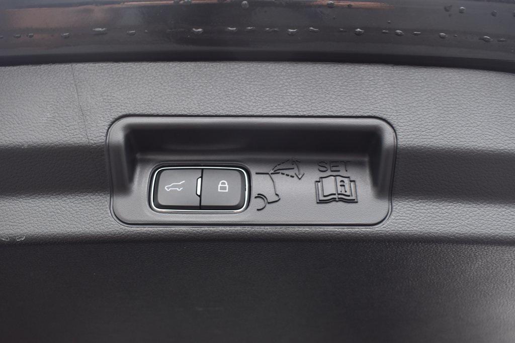 used 2022 Ford Explorer car, priced at $30,990
