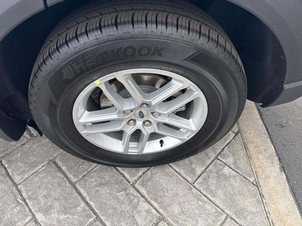 new 2025 Ford Explorer car, priced at $46,460