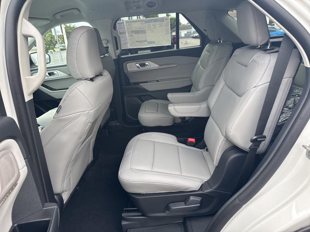 new 2025 Ford Explorer car, priced at $46,460