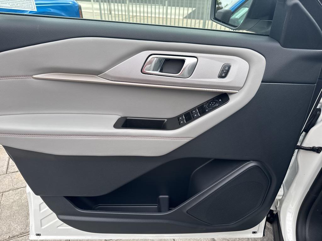 new 2025 Ford Explorer car, priced at $46,460