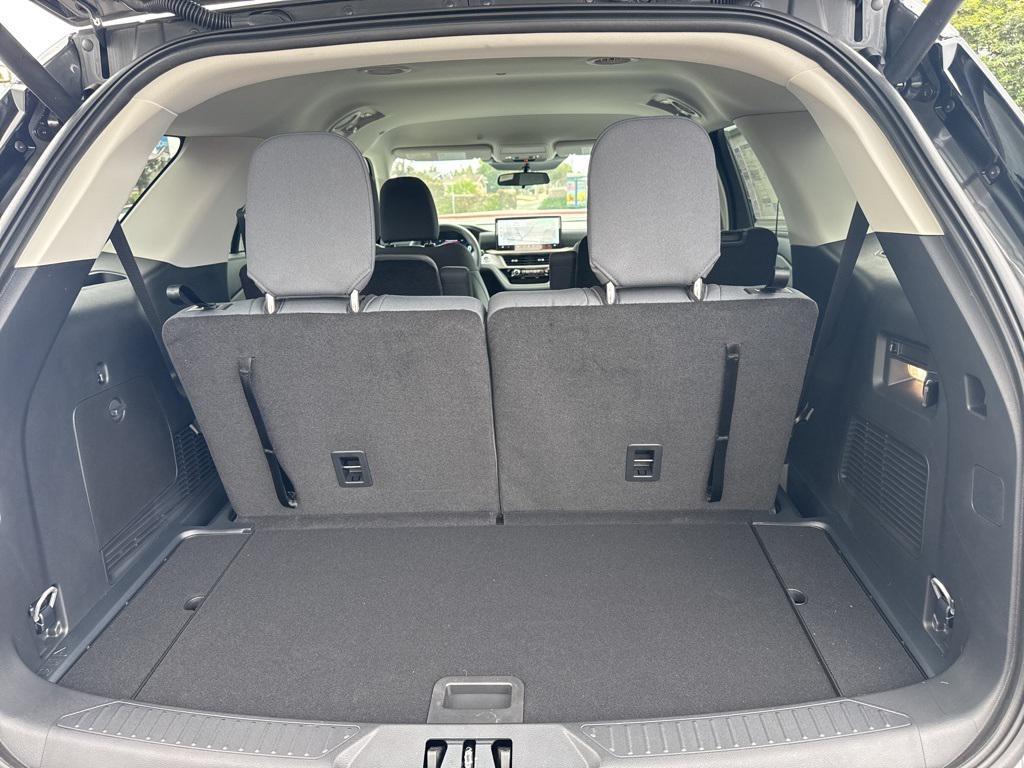 new 2025 Ford Explorer car, priced at $42,145