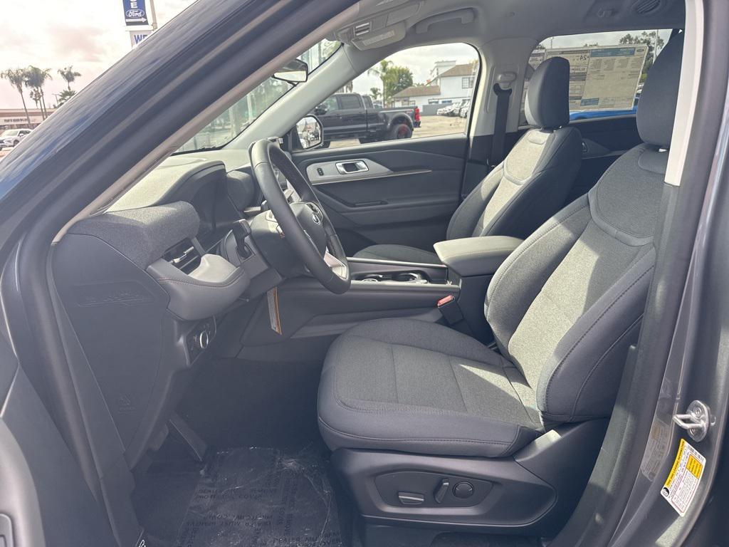 new 2025 Ford Explorer car, priced at $42,145