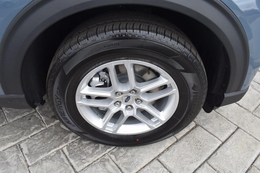 new 2025 Ford Explorer car, priced at $42,640