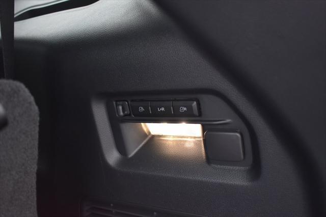 new 2025 Ford Explorer car, priced at $61,725