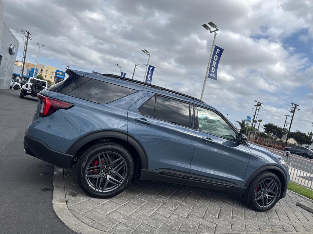 new 2025 Ford Explorer car, priced at $62,355