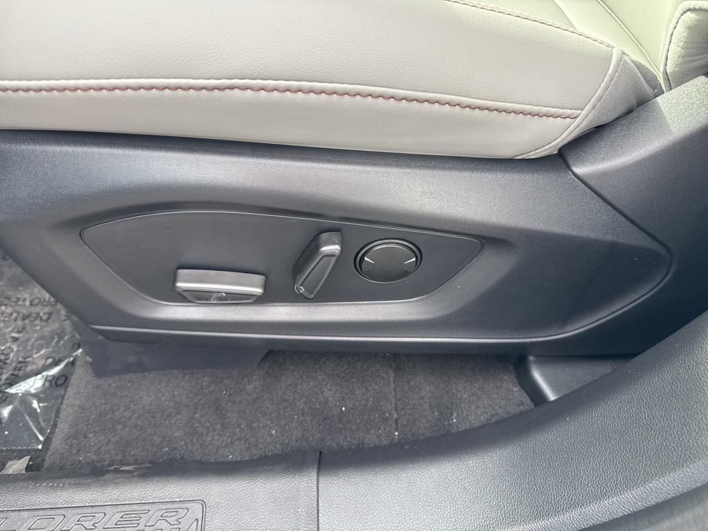 new 2025 Ford Explorer car, priced at $45,665