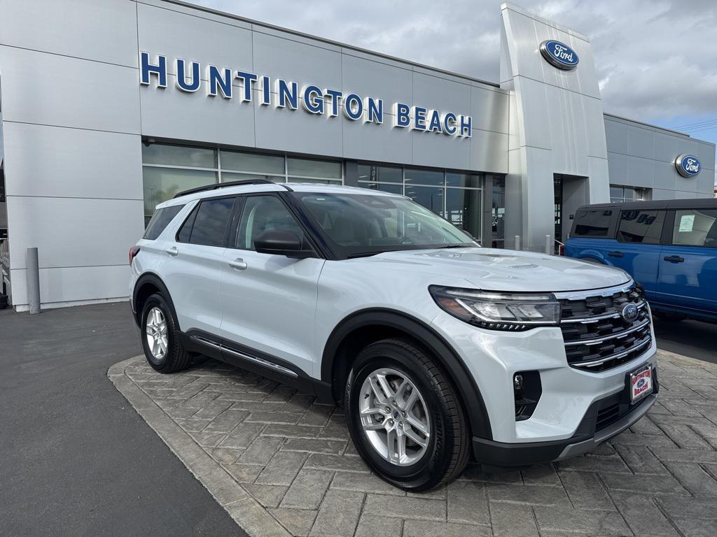 new 2025 Ford Explorer car, priced at $45,665