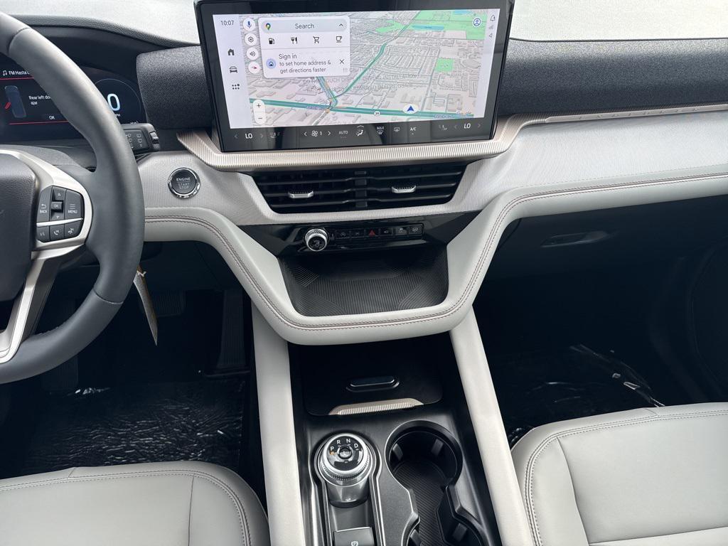 new 2025 Ford Explorer car, priced at $45,665