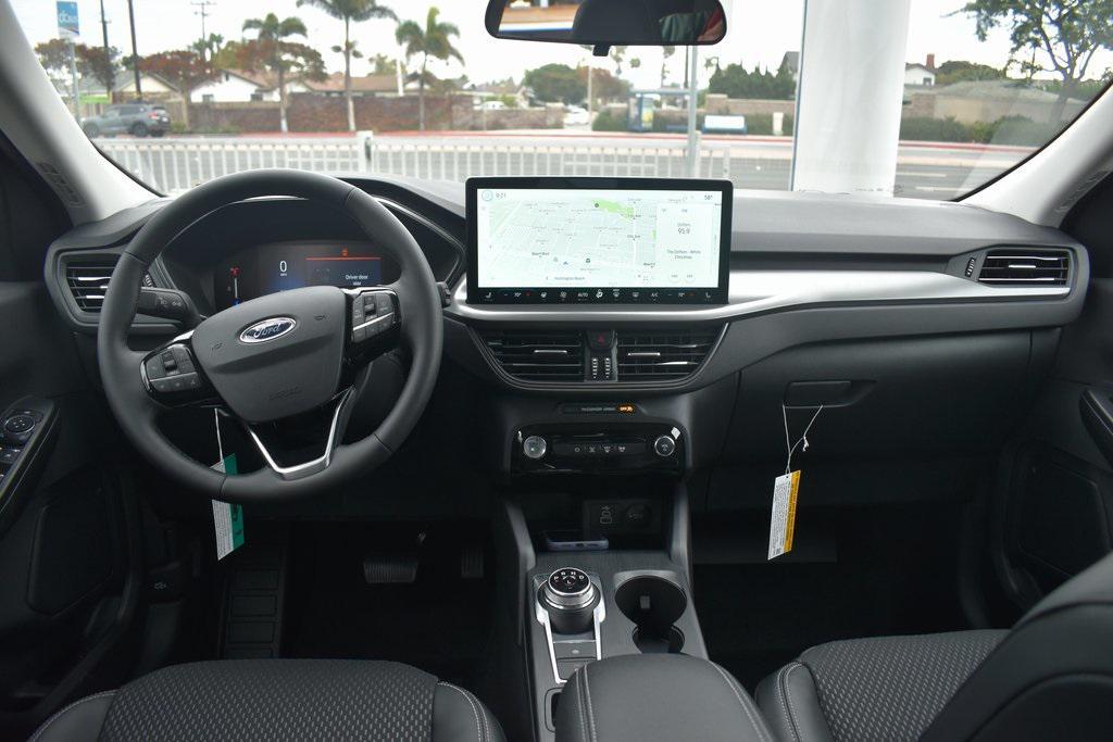 new 2025 Ford Escape PHEV car, priced at $39,895