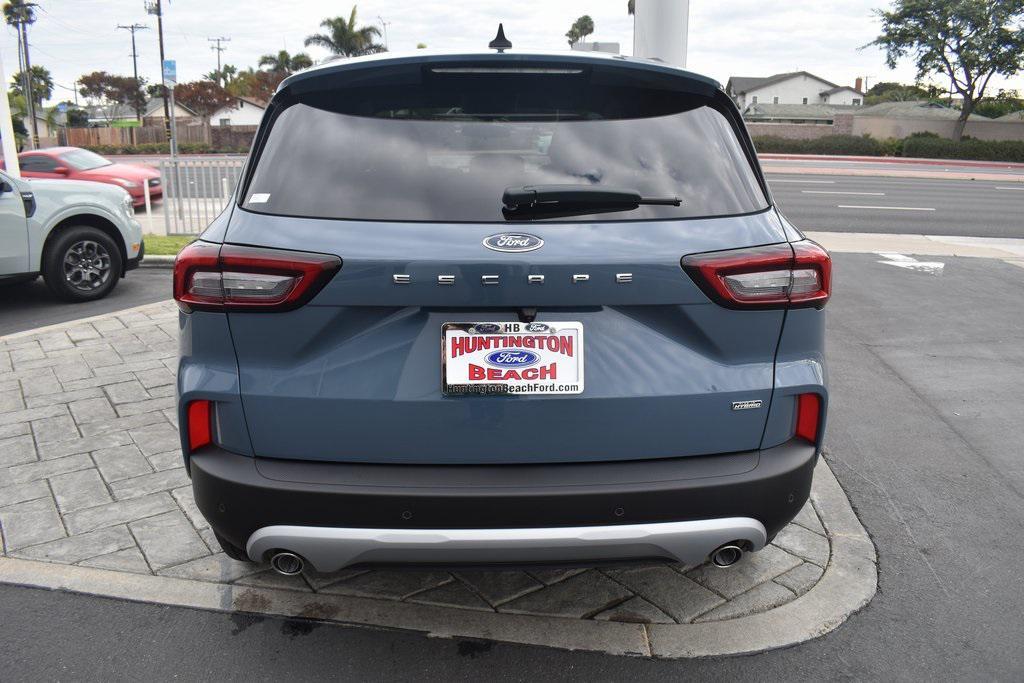 new 2025 Ford Escape PHEV car, priced at $39,895