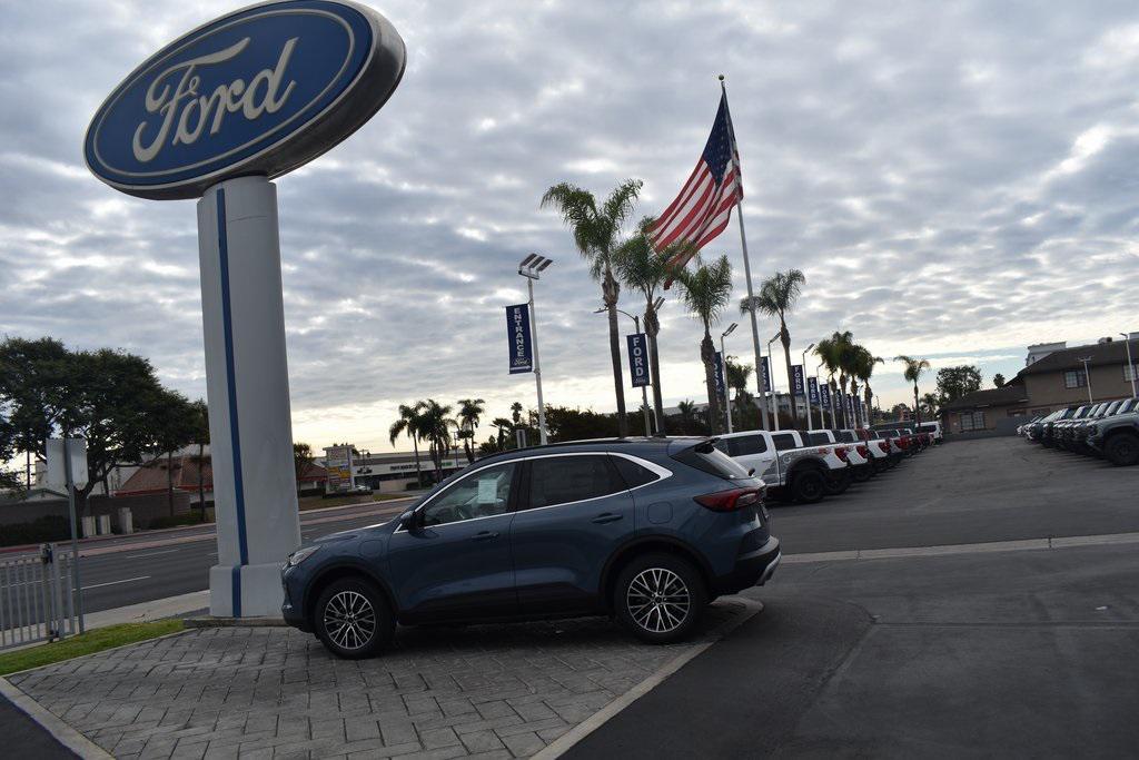 new 2025 Ford Escape PHEV car, priced at $39,895