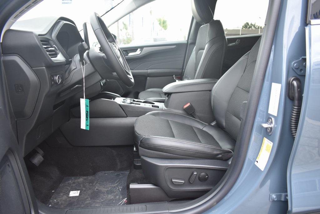 new 2025 Ford Escape PHEV car, priced at $39,895