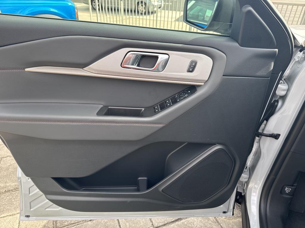 new 2025 Ford Explorer car, priced at $42,145