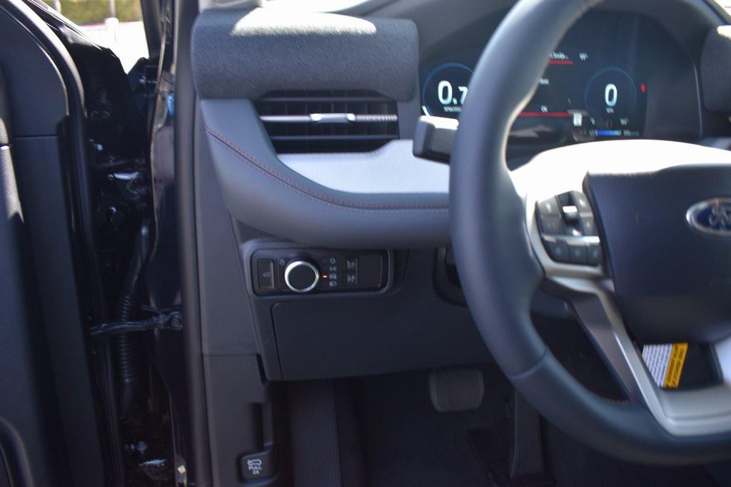 new 2025 Ford Explorer car, priced at $42,145