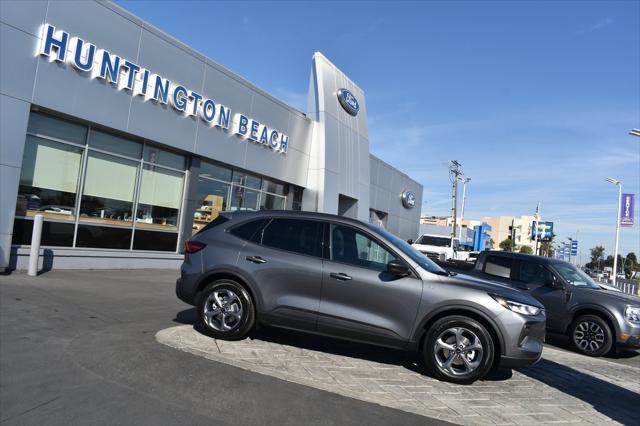 new 2025 Ford Escape car, priced at $30,980