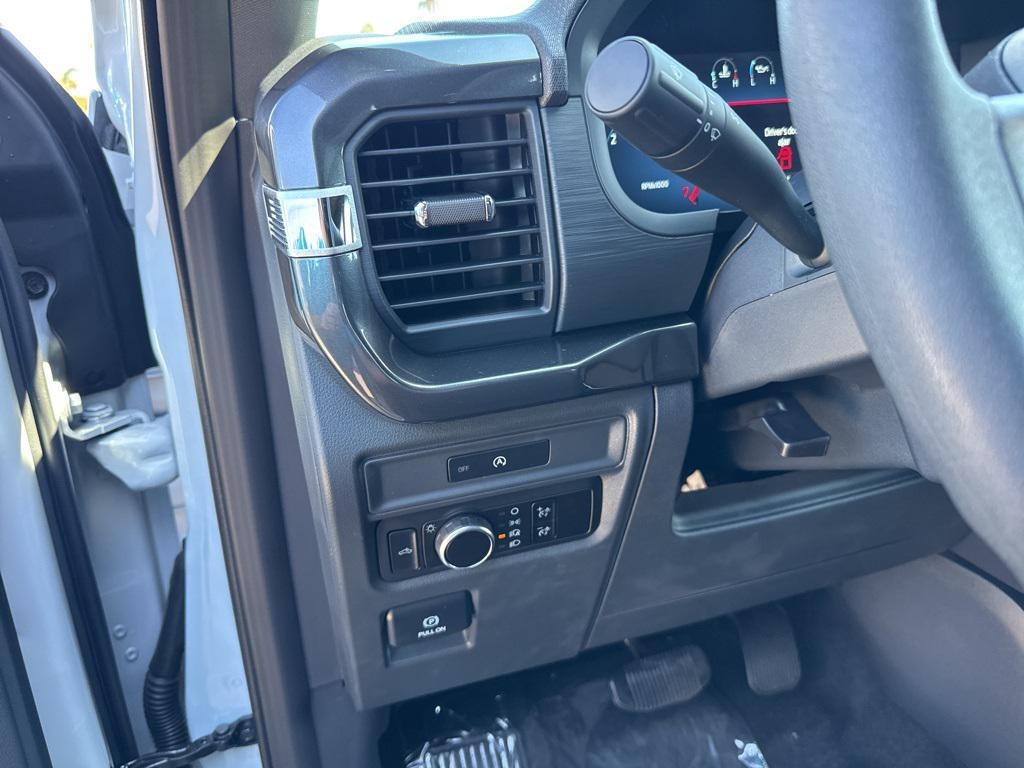 new 2025 Ford F-150 car, priced at $46,940