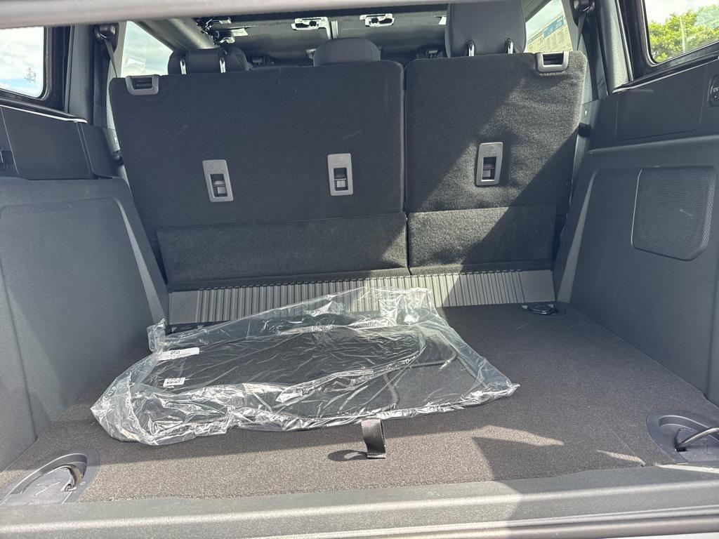 new 2025 Ford Bronco car, priced at $46,925