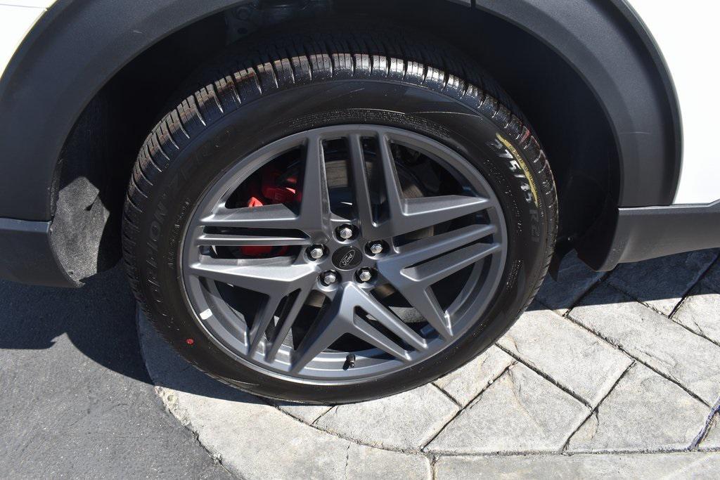 new 2025 Ford Explorer car, priced at $62,655
